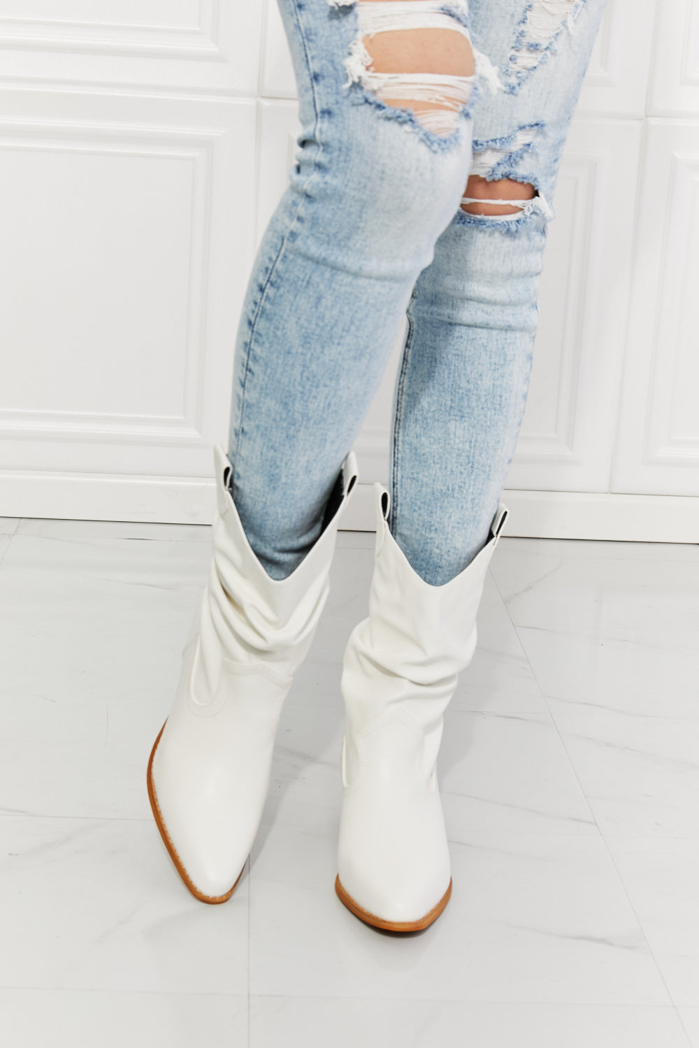 MMShoes Better in Texas Scrunch Cowboy Boots in White [Spirit and Rebel]   