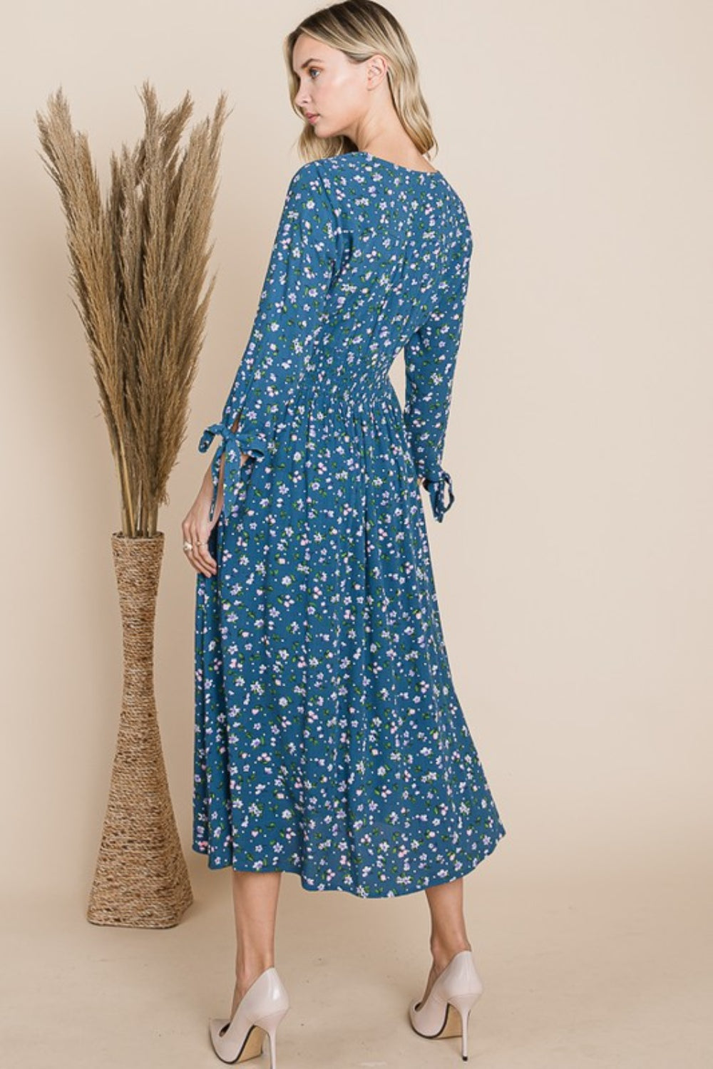 Spirit and Rebel Floral V-Neck Midi Dress [Spirit and Rebel]   