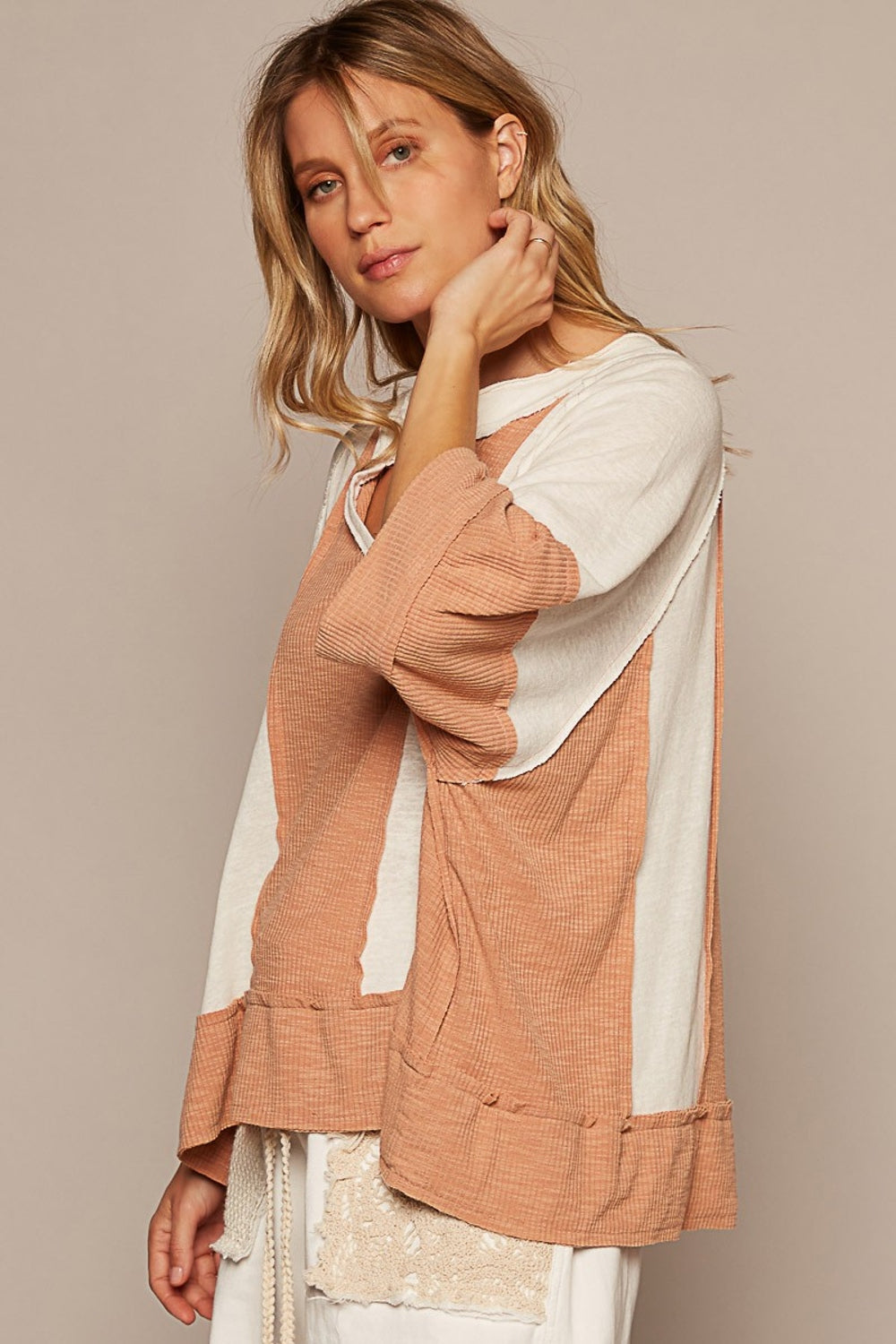 Notched Frayed Edge Contrast Boho Top - Spirit and Rebel [Spirit and Rebel]   