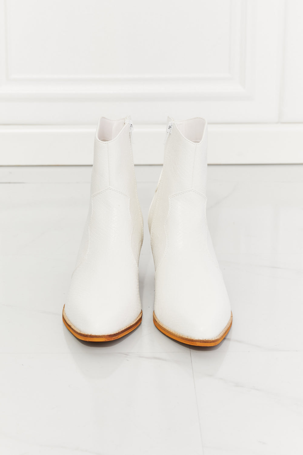 MMShoes Watertower Town Faux Leather Western Ankle Boots in White [Spirit and Rebel]   