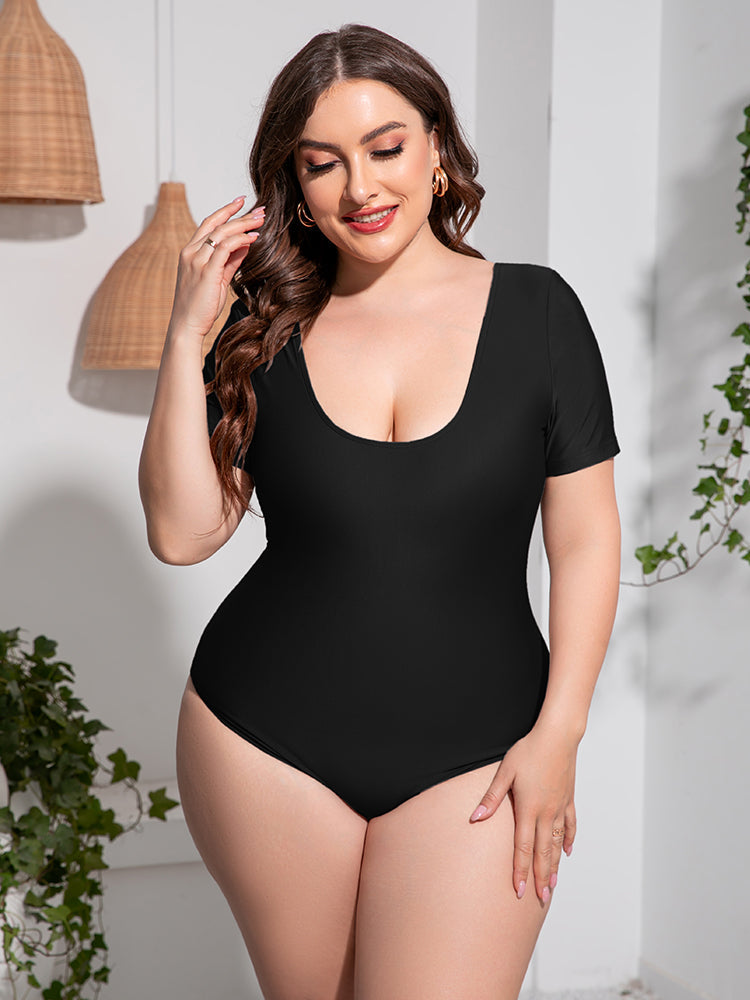 Plus Size Scoop Neck Short Sleeve One-Piece Swimsuit [Spirit and Rebel] Black 2XL