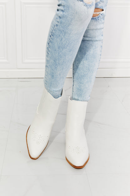 MMShoes Love the Journey Stacked Heel Chelsea Boot in White [Spirit and Rebel] White 6 