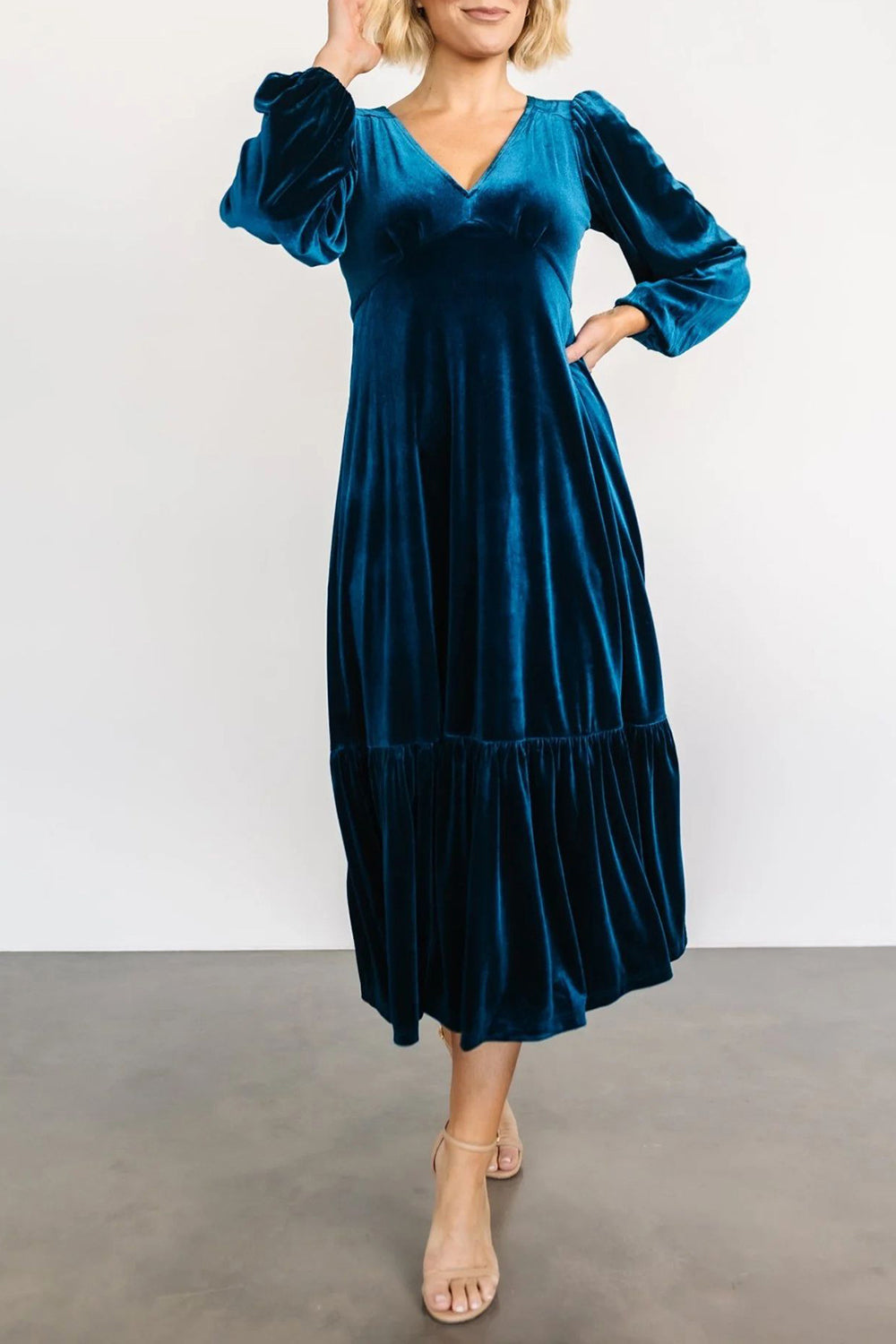 V-Neck Long Sleeve Midi Velvet Dress [Spirit and Rebel]