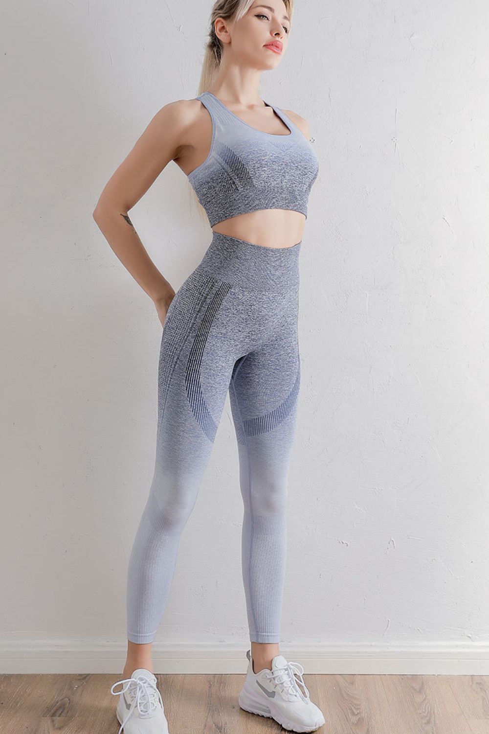 Gradient Sports Bra and Leggings Set [Spirit and Rebel] Grey/Blue S