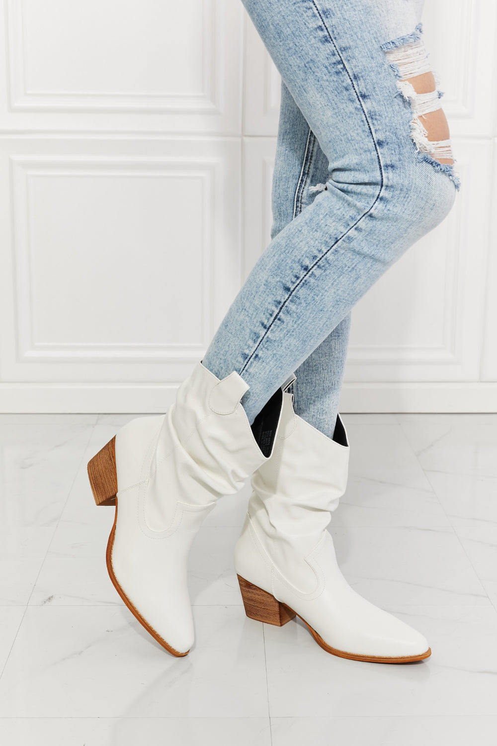 MMShoes Better in Texas Scrunch Cowboy Boots in White [Spirit and Rebel]   