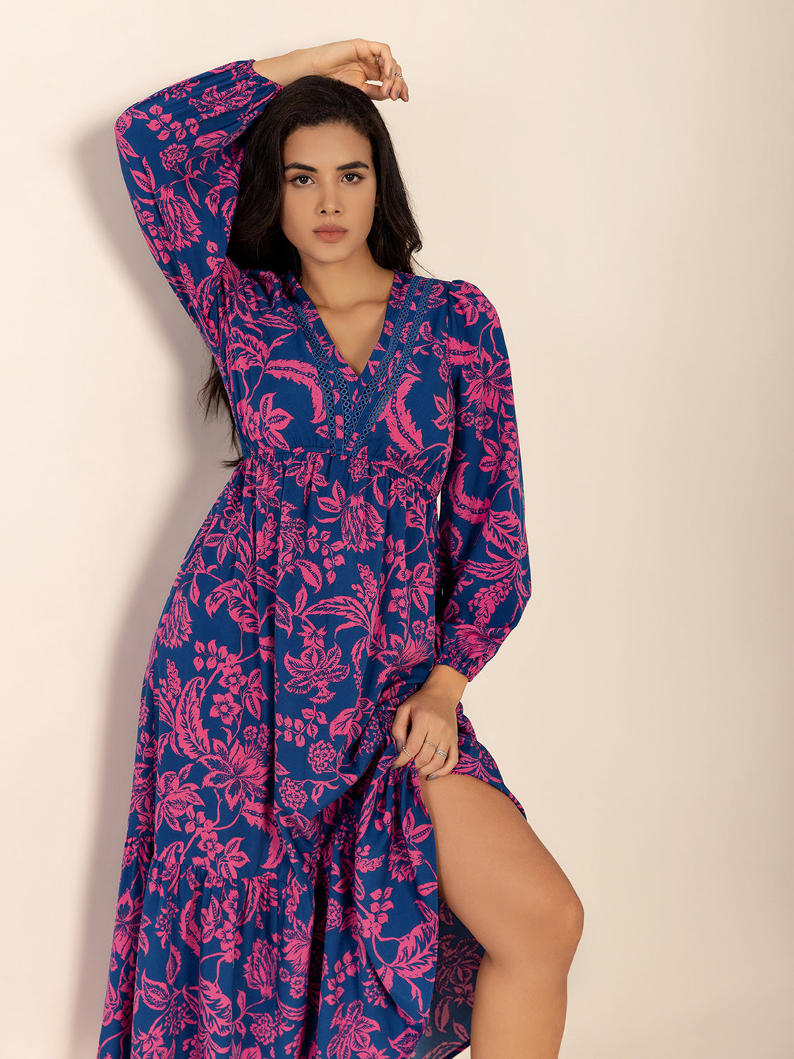 Spirit and Rebel Printed V-Neck Long Sleeve Midi Dress [Spirit and Rebel]   