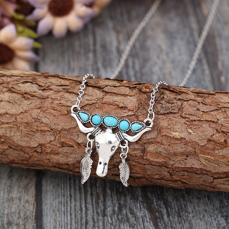 Artificial Turquoise Cow Shape Necklace [Spirit and Rebel] Silver One Size 