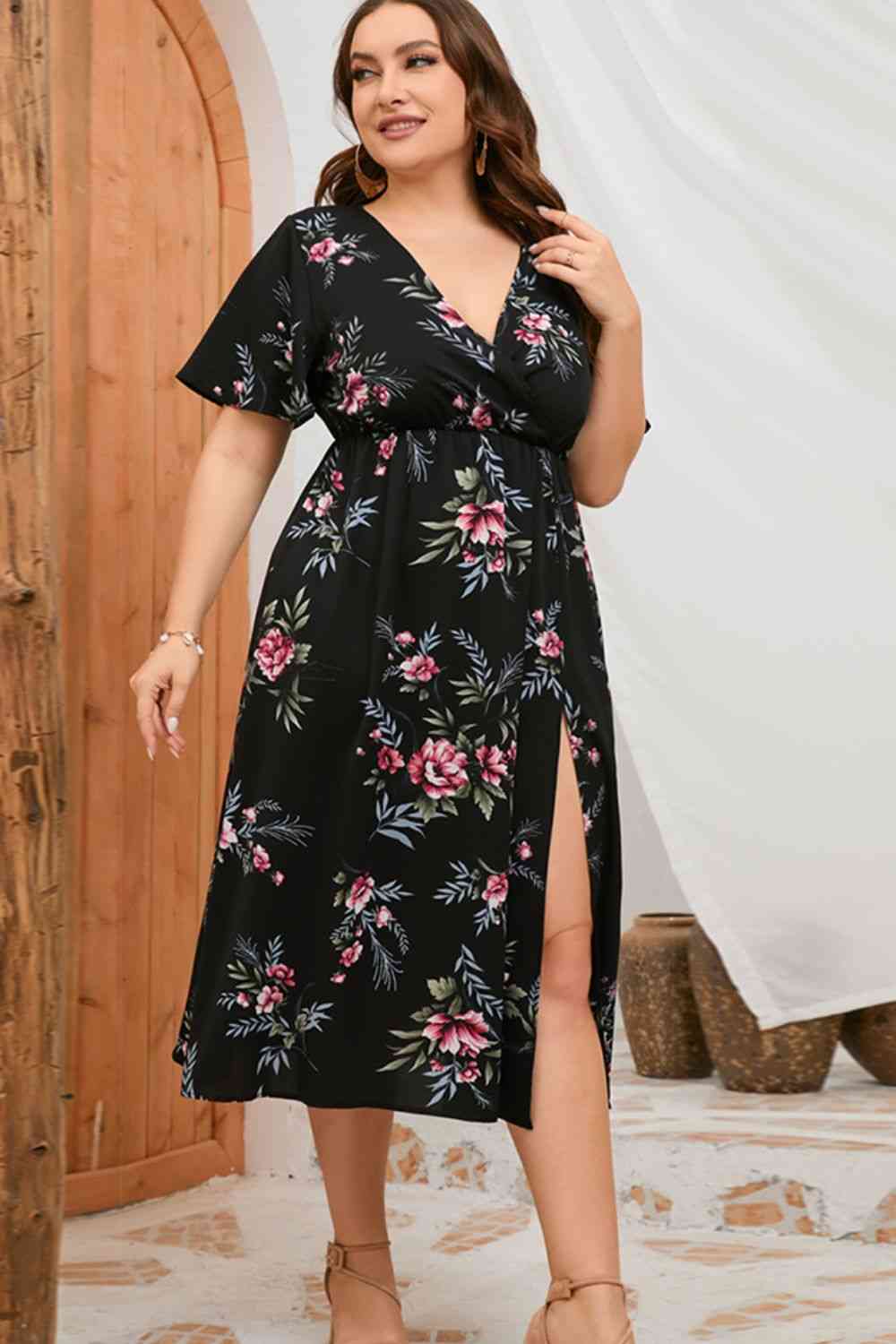 Plus Size Floral Short Sleeve Split Dress [Spirit and Rebel]   