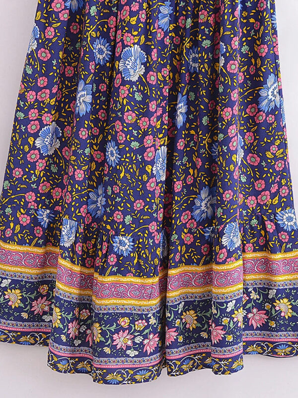 Bohemian Maxi Dress with Vibrant Floral Print and Flowing Silhouette