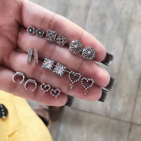 S7fbc5921804d4676aa0fc21f6dd093c0H.jpg Everyday Enchantment Boho Stud Earrings