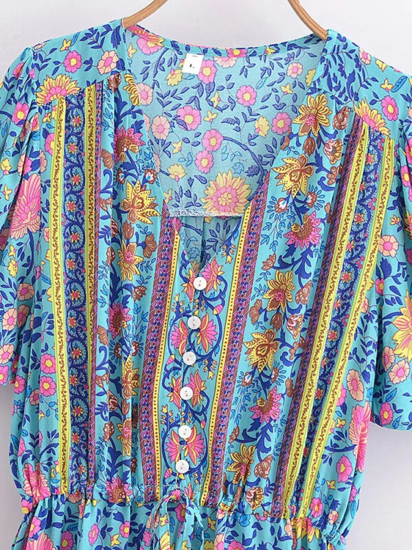 Bohemian Maxi Dress with Vibrant Floral Print and Flowing Silhouette