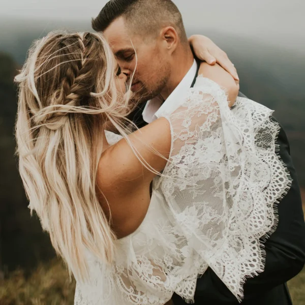 H564cf814c5fc4910b791ac82064ca3b6l.webp Isla Lace Off Shoulder Two Pieces Wedding Dress