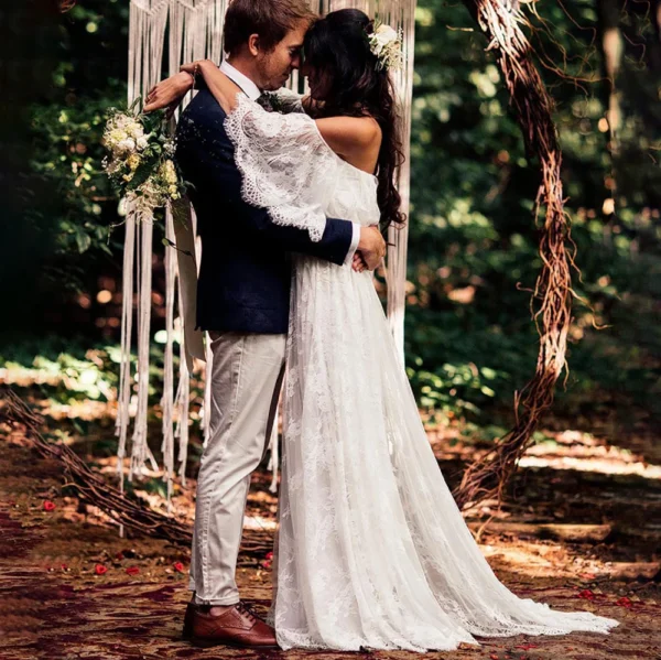 H5d0b9c7654524691b4ca7eb3e87ff1c0I.webp Isla Lace Off Shoulder Two Pieces Wedding Dress