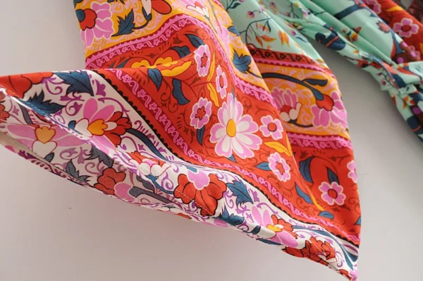 Hc320eec39e6f404ea0ead36aac117e95J.webp Born to Wander Boho Kimono