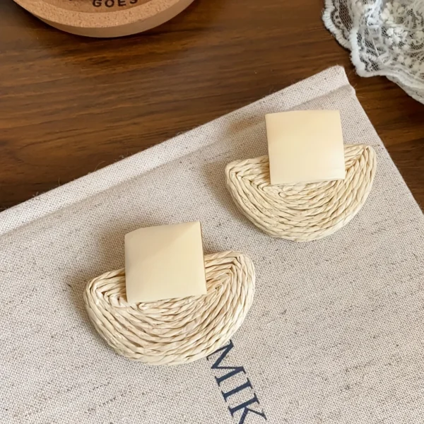 S13e58f5eb00f4fad925ecea7926711cb2.webp Sojourn Woven Square Top Boho Rattan Earrings