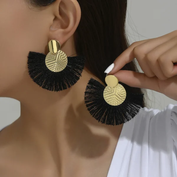 S402e12a33eb5415aad76fb537c7874e9n.webp Celestial Fan Tassel Earrings