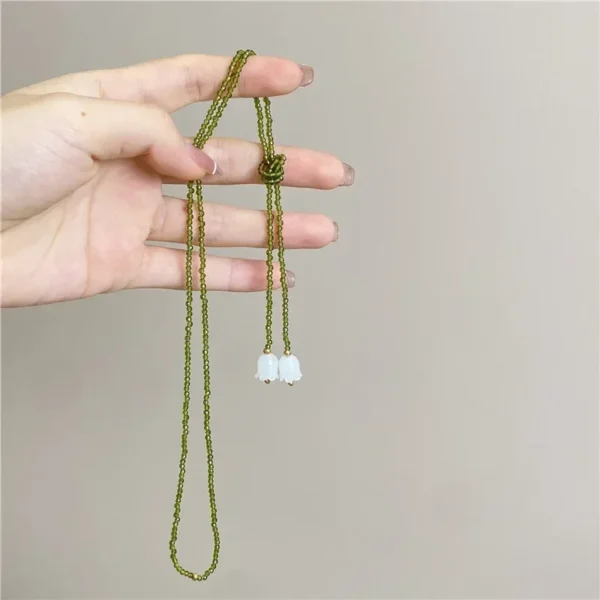 S6d67475963744d97b8ccc87521a1f324q.webp Enchanted Lily Beaded Choker Necklace with Adjustable Length