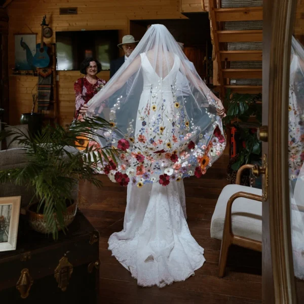 S8e195ea67f82422ea209957c3eaabbf8b.webp The Meadowsweet Veil — Colourful Floral Embroidered Wedding Veil