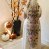 S981f0625bfb746ceb214698fa01292e8Q.webp Autumn Embrace Floral Embroidered Veil
