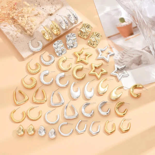 Safe73bdd6d4749d9aee2683503da49a24.webp Irregular Crinkle Studs - Hammered Silver and Gold Earrings