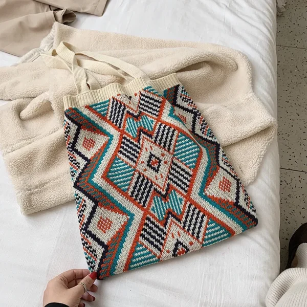 Sdb7eca5761114530a11f23c933bc92fdE.webp Geometric Woven Boho Tote Bag Green – Spirit & Rebel