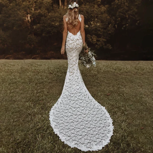 U34b2f114c43c4ccbadafec2a15ebb07eX.webp Halter Neck Wedding Dress, Floral Lace Bridal Gown, Open Back Fishtail Dress