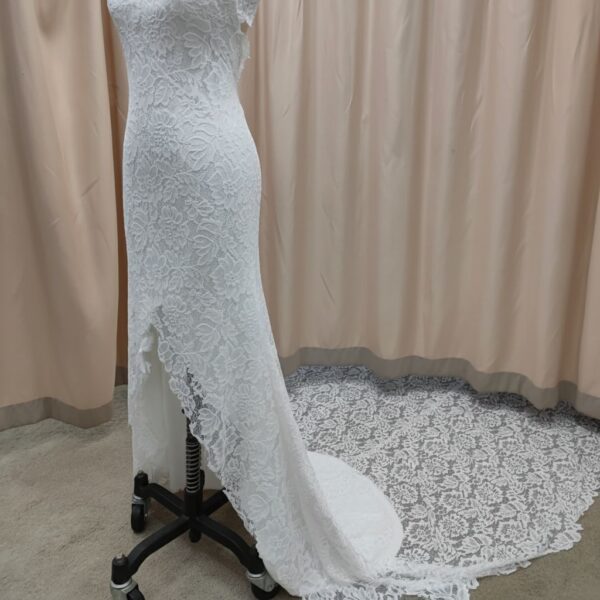 ai-edited-1776006566047-12 Halter Neck Wedding Dress, Floral Lace Bridal Gown, Open Back Fishtail Dress