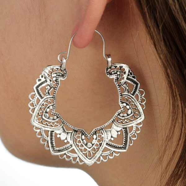 H06cf41ae335b4e5db1e5b55442d7ce70M Spirit and Rebel Vintage Silver Boho Earrings