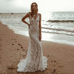 Wild Coast Lace Wedding Dress – Spirit & Rebel